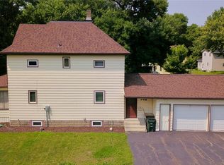216 3rd St N, Brownton, MN 55312