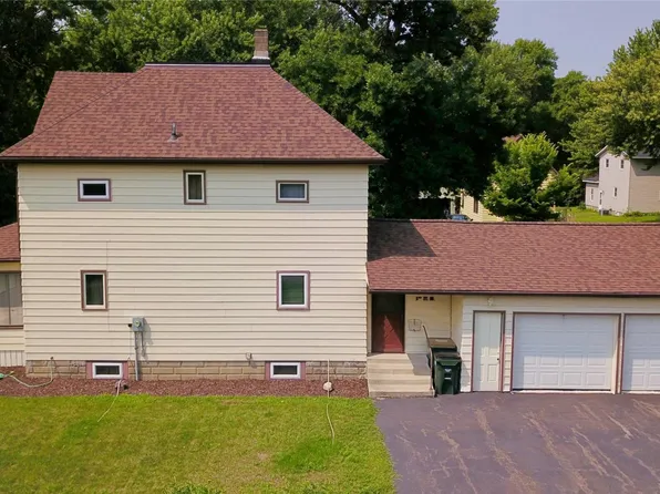 216 3rd St N, Brownton, MN 55312