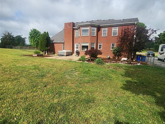 3rd image of 2404 Tyree Chapel Rd