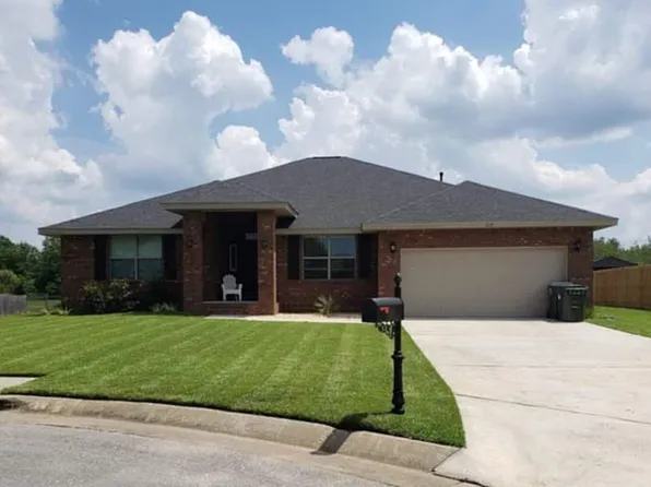 1319 Nosler Ct, Cantonment, FL 32533