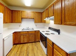 1706 E Main St APT A11, Mandan, ND 58554