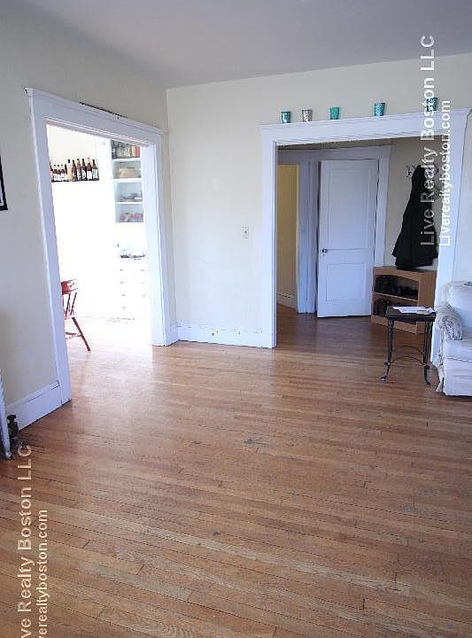 2nd image of 381 Chestnut Hill Ave