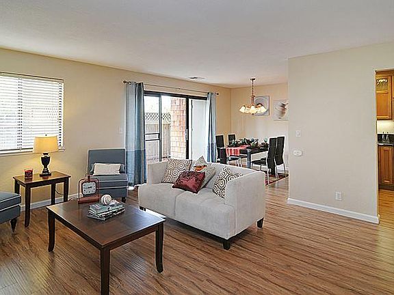 2nd image of 1306 La Terrace Cir