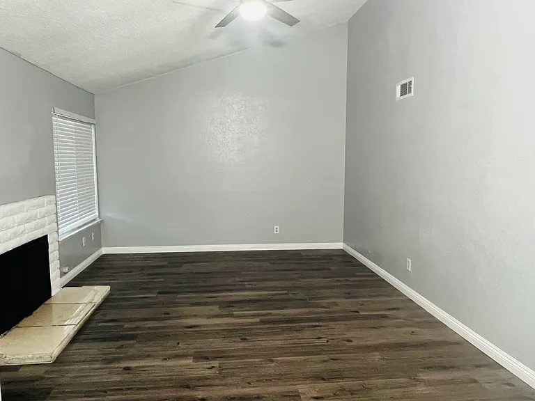 717 N Chestnut Ave — Photo 4