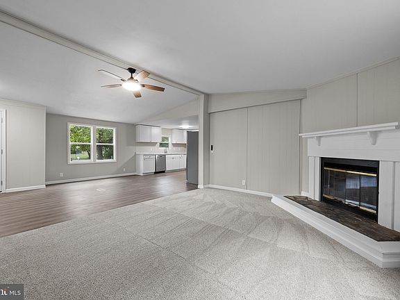 4th image of 11676 Park Dr