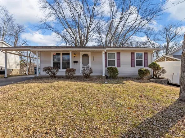 5345 Ville Rosa Ln, Hazelwood, MO 63042