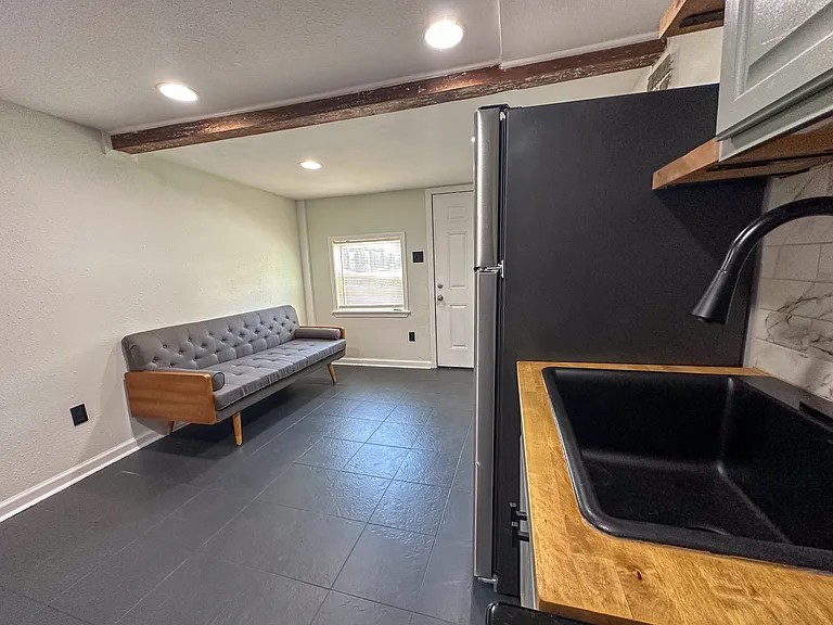 224 S Lopez St — Photo 8
