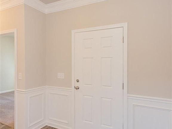 5th image of 5169 Sterling Glen Dr