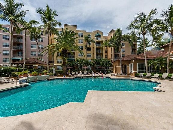 4th image of 19555 E Country Club Dr #8307