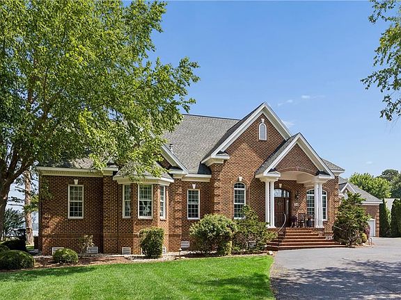 2nd image of 220 Olde Pond Ln