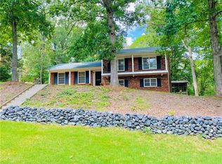 6800 Heatherford Dr, Charlotte, NC 28226