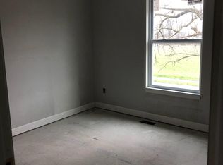 311 E Highway Oo #A-D, Hallsville, MO 65255