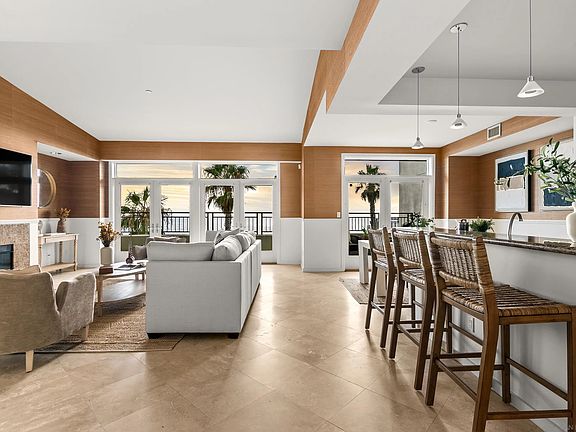 3rd image of 5430 La Jolla Blvd #C302