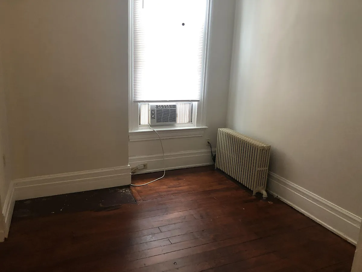 Bedroom 1 - 455 Warner St #1