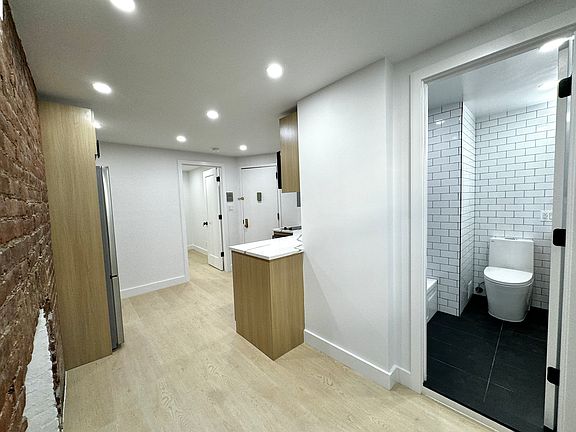 2nd image of 438 E 9th St #5F