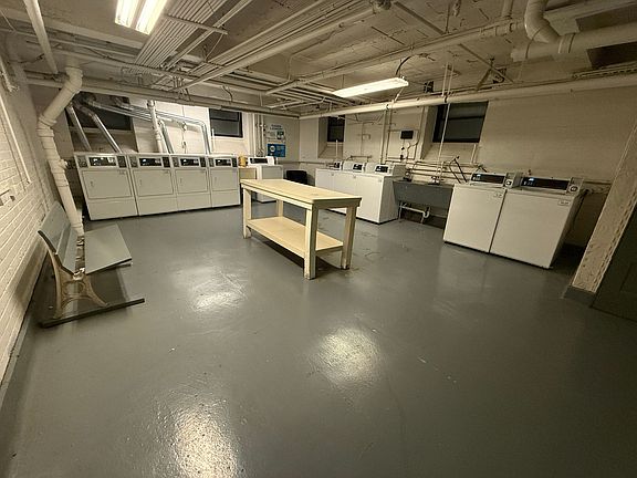 2nd image of 2121 E Capitol Dr APT 101