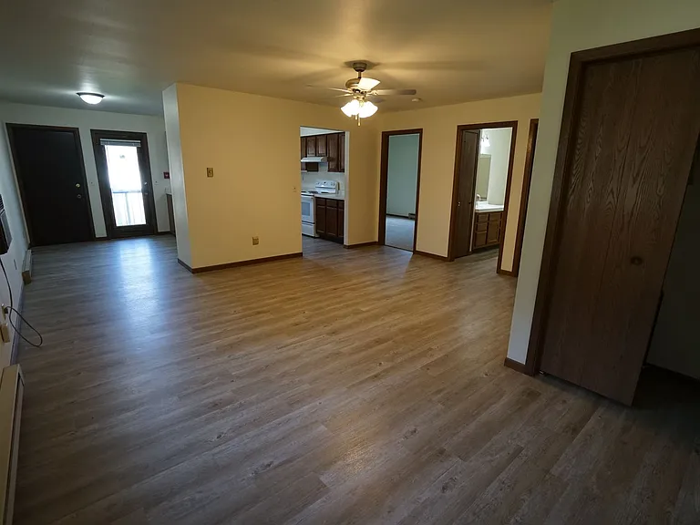 1610 Washington Ave — Photo 3