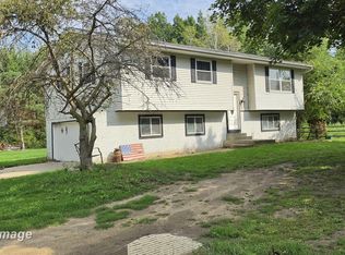 16807 Oakley Rd, Chesaning, MI 48616