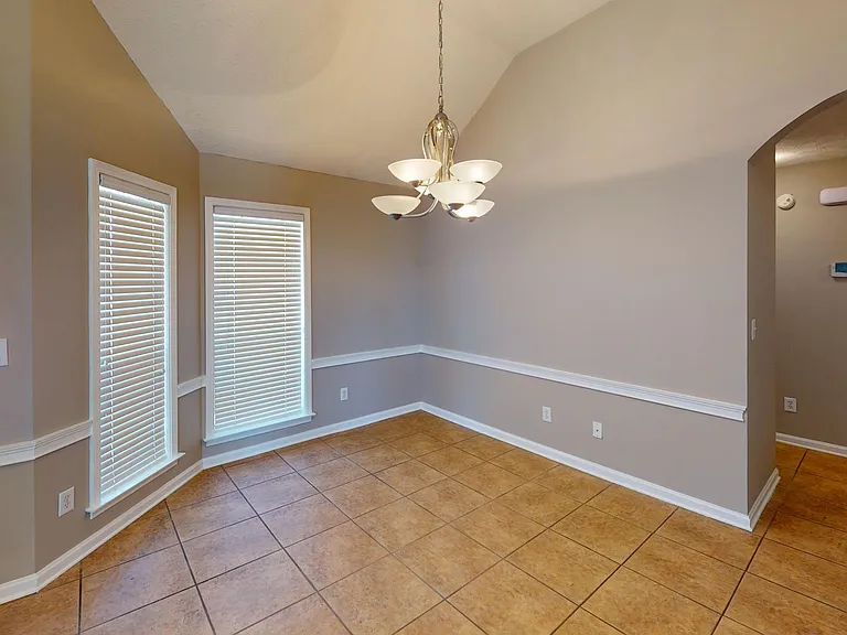860 Autumn Ridge Rd — Photo 7