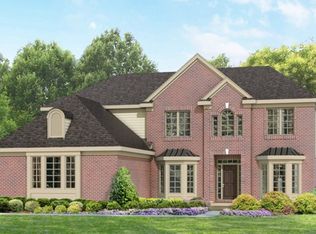 5619 Fox Ridge Dr, Clarkston, MI 48348