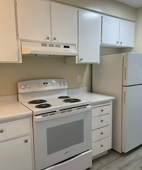 Matanzas Garden Apartments — Photo 3