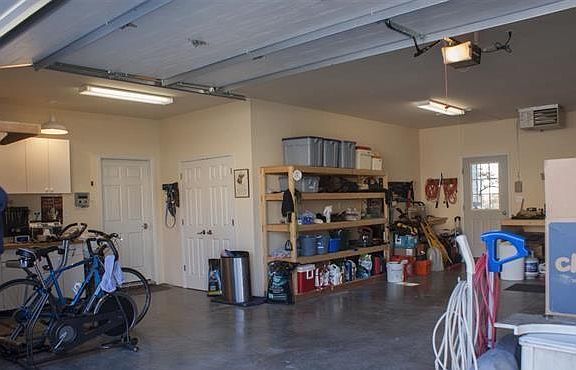 2nd image of 807 Woodman Dr
