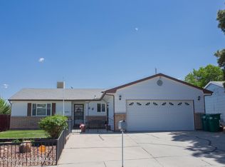 4205 Windsor Dr, Farmington, NM 87402