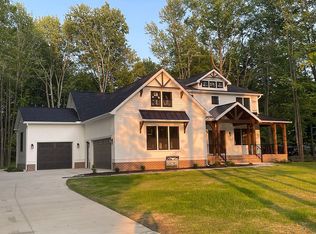 2012 Ashbrook Dr, Ashtabula, OH 44004