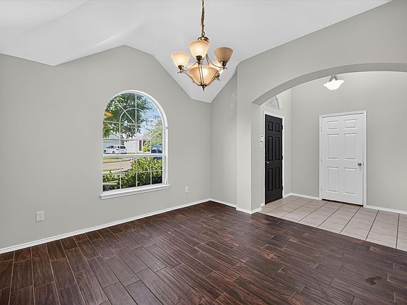 5th image of 1303 Cedar Branch Dr