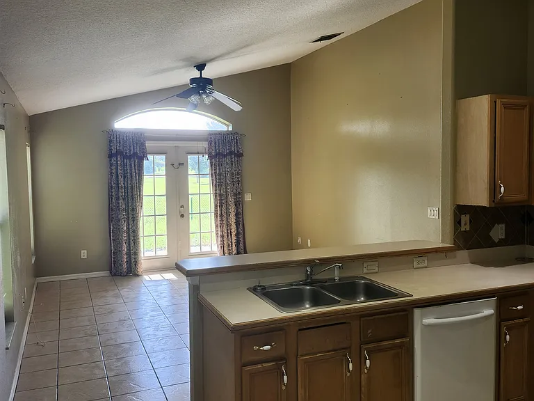 11005 Crystal Glen Blvd — Photo 9