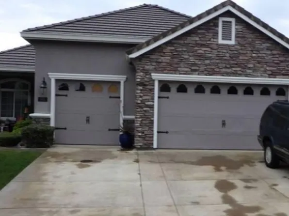 185 Bullion Hill Dr, Valley Springs, CA 95252
