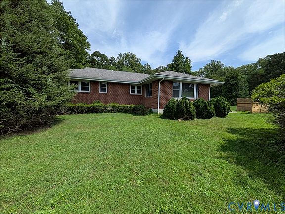4th image of 1209 Ashland Cir