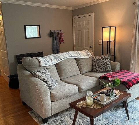 5th image of 1332 Hibbard Dr