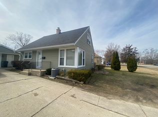 545 W Palatine Rd, Palatine, IL 60067