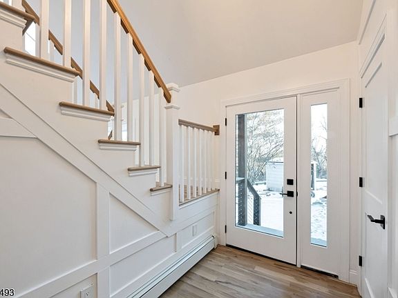 5th image of 86 Millbrook Rd