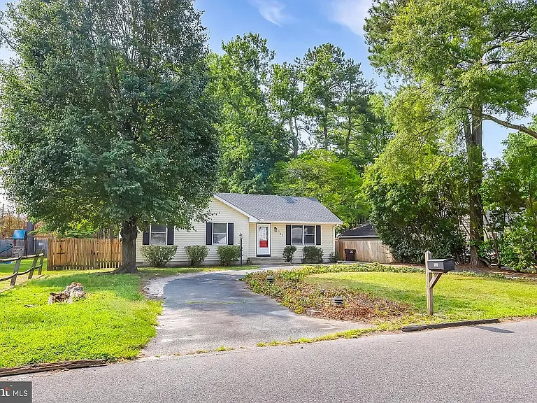 107 Walden Dr — Photo 27