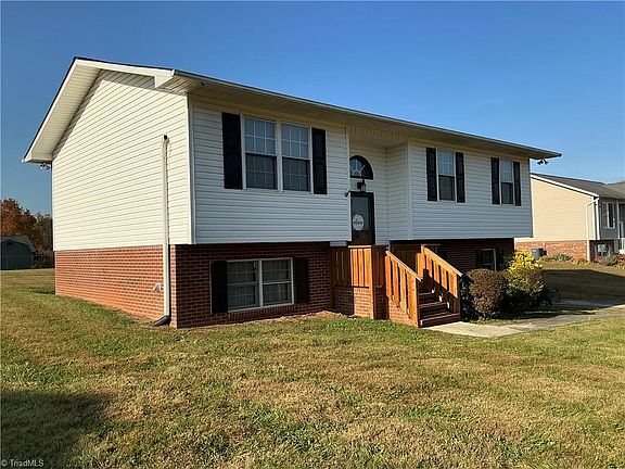 2nd image of 1129 Kentland Dr