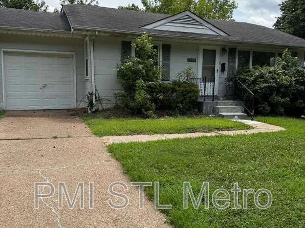 1246 Darr Dr, Saint Louis, MO 63137