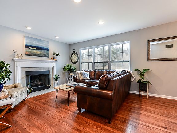 4th image of 3578 S Wilson Ct