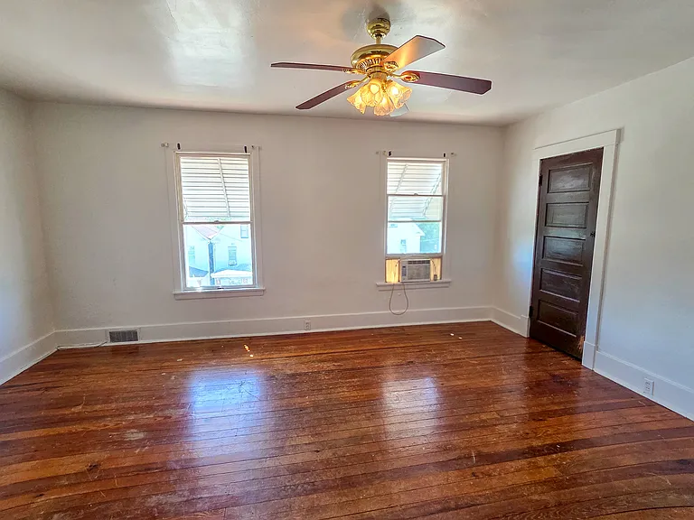 1330 Woodmont Ave — Photo 22
