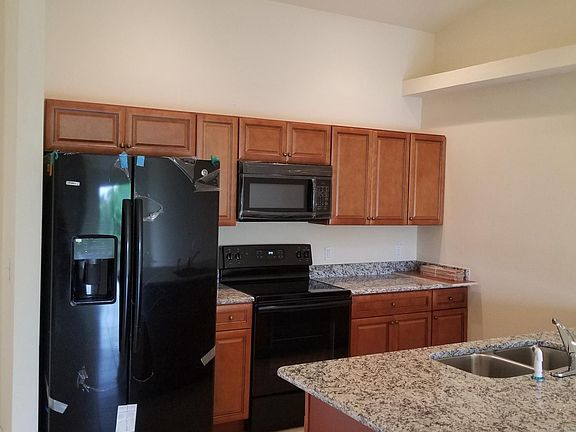 2nd image of 1301 NE 8th Pl