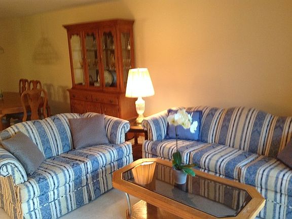 3rd image of 7120 N Milwaukee Ave APT 408