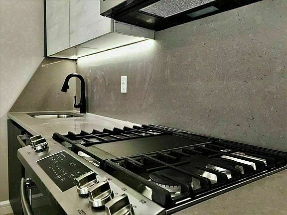 2nd image of 1151 Carroll St #2K