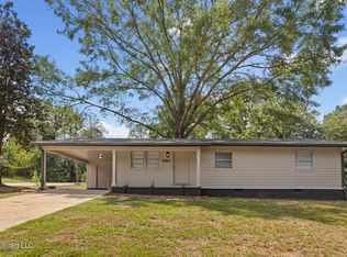 5201 Andover Dr, Jackson, MS 39209