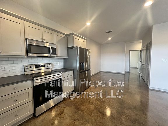3rd image of 14215 County Road 452 Unit 2