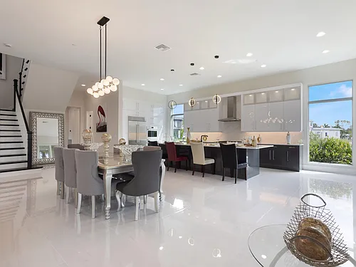 9124 Coral Isles Cir Photo 1
