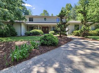 13 Mountain Lake Dr, Hendersonville, NC 28739