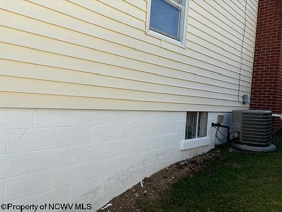 3rd image of 22 Reger Ave