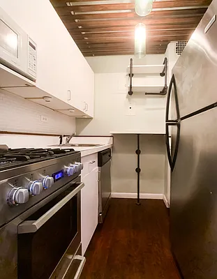 Rented by (Legacy) NY Quality Living Uptown | media 6