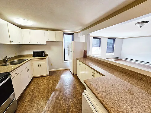 Floor plan 407